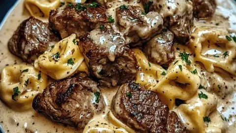 Cracked Garlic Steak Tortellini in Creamhouse Sauce Bliss